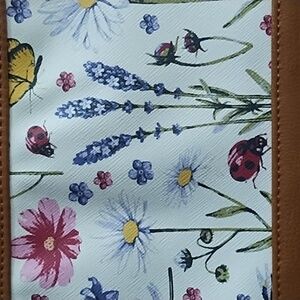 Neiman Marcus Crossbody Bag 🦋